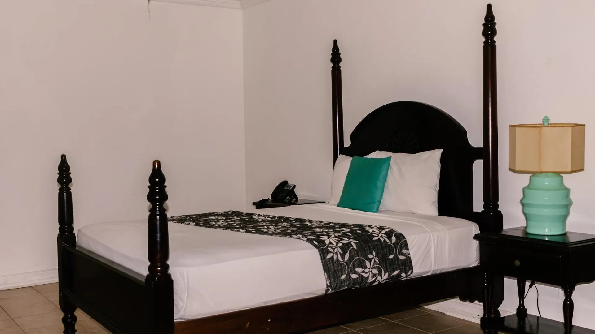 Grand Hotel Excelsior Port Royal Kingston 4*,